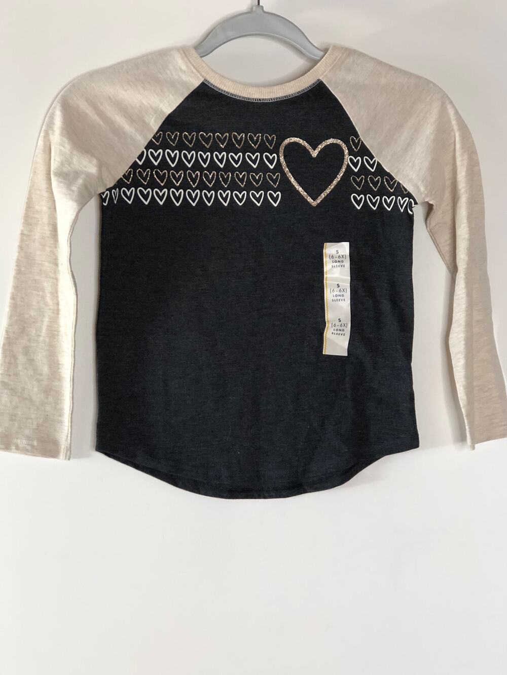 Cat & jack new with tags size small, long-sleeved shirt,